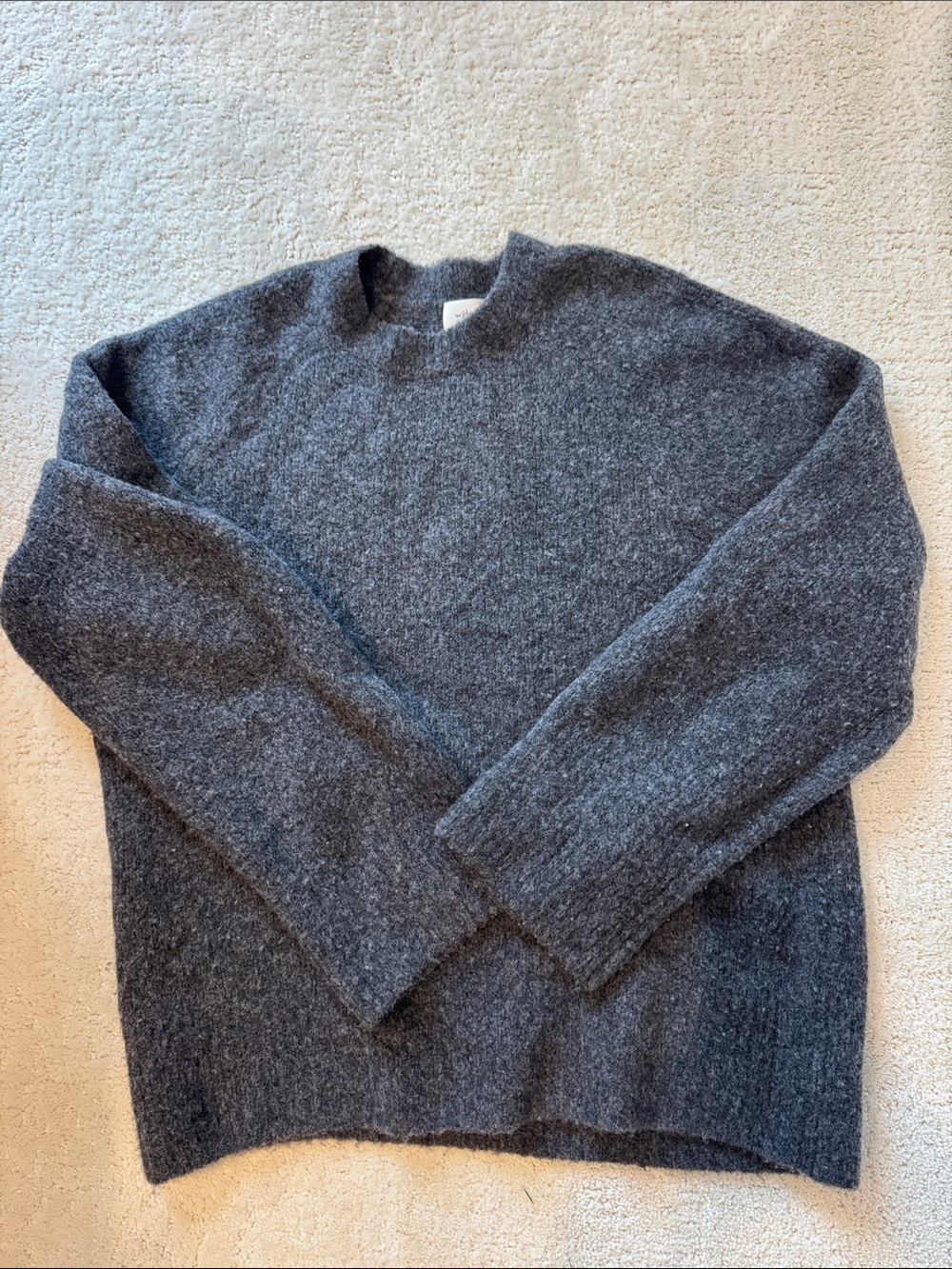 Aritzia women’s Charcoal Gray Crewneck oversized wool Sweater small